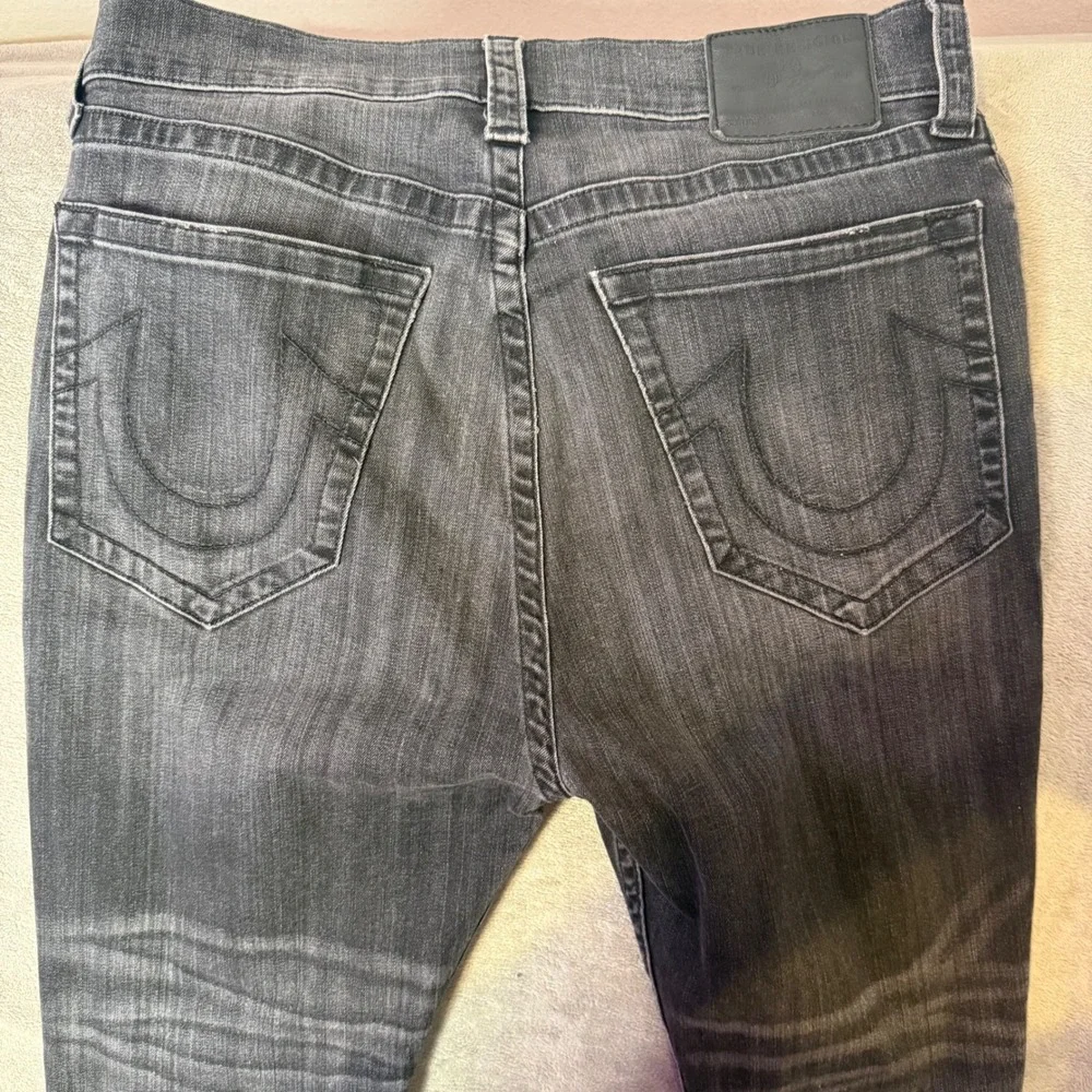 True Religion Relaxed Taper Jeans Mens 30 Black Whiskered Distressed Streetwear